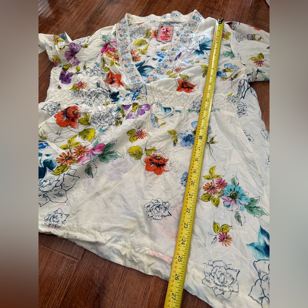Johnny Was Floral 100% Silk Embroidered Ribbon Tunic Blouse Cream Size-M - Picture 6 of 10